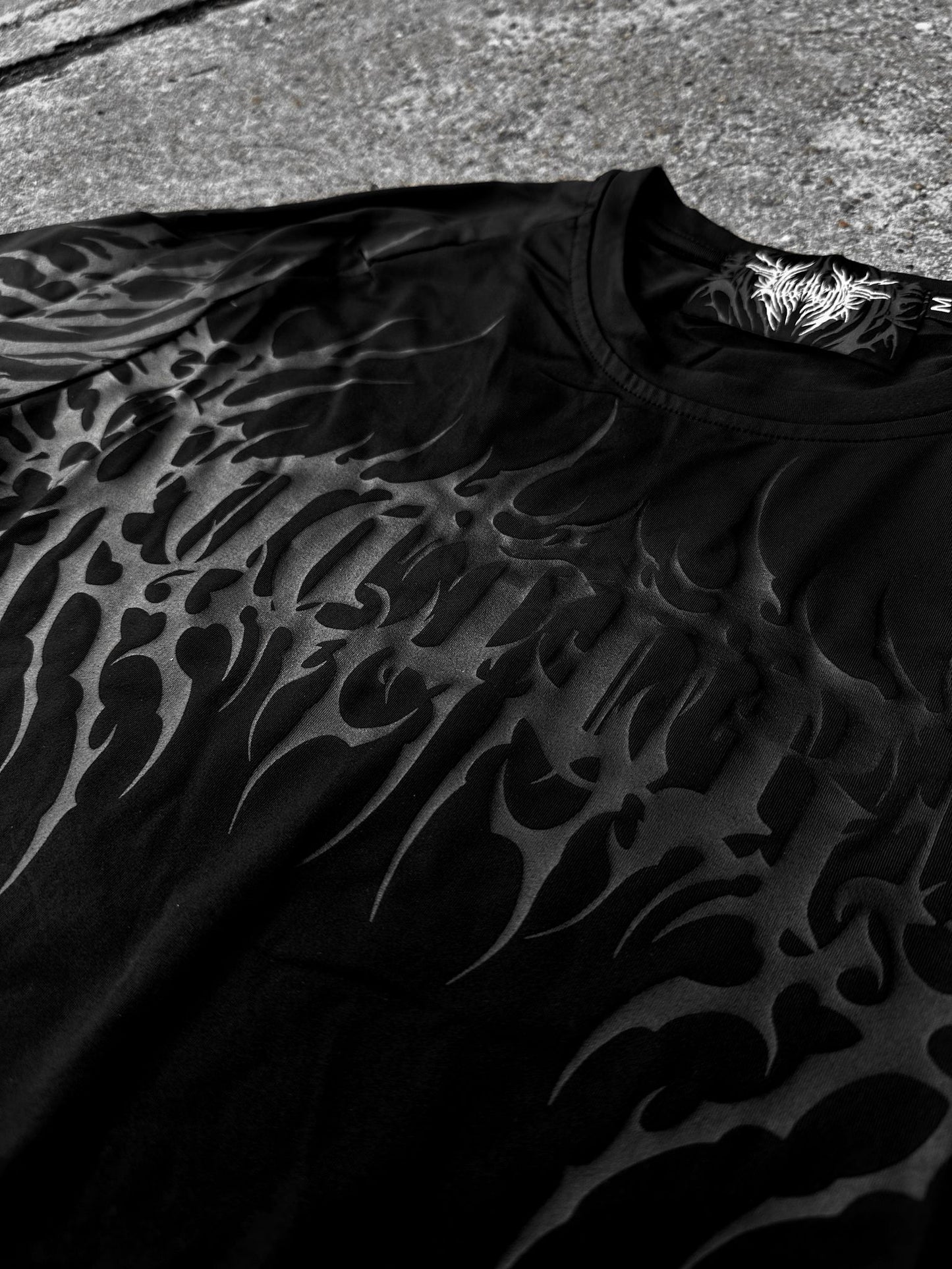 NOCTURNE COMPRESSION TEE BLACK